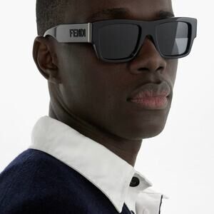 NEW!!! FENDI Sunglasses FE40119F 01V Authentic